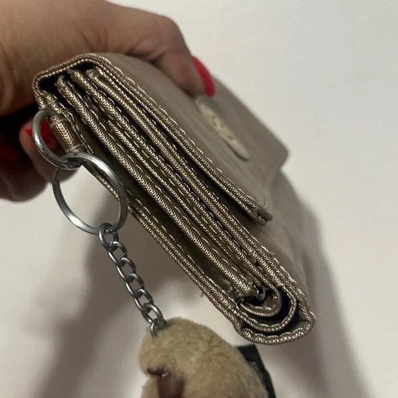 Pixi Kipling Metallic Wallet with Keychain - Picture 15 of 15